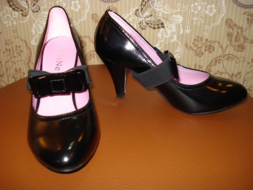 รองเท้าส้นสูงคาดโบว์สีดำ / Dene Black Bow High-heels Shoes