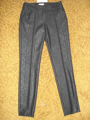 โพรโม้ด กางเกงขายาวสีดำลายหนังงู / Black Snake Pattern Pants  size 4USA--6UK