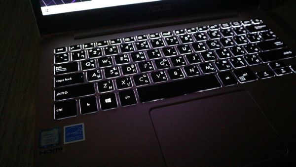 Asus ZenBook UX331U i5-8250U RAM8GB จอ13.3นิ้ว FHD IPS